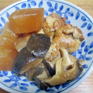 椎茸入り大根と鶏手羽元の煮物（圧力鍋使用）